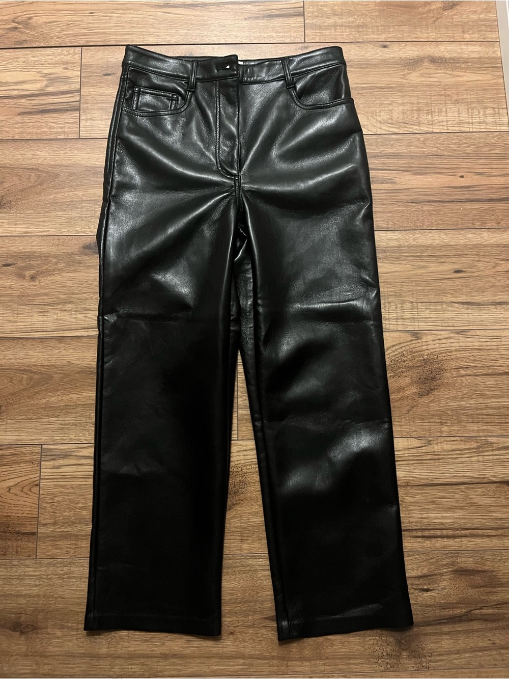 Aritzia Wilfred Black Vegan Leather Pants – Women’s Size 4